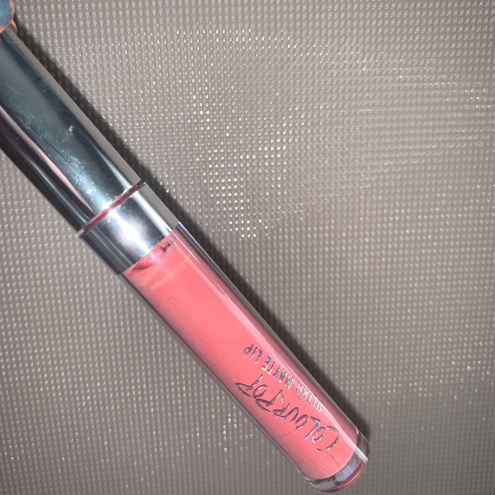 DONUT ULTRA MATTE LIP COLOURPOP DISCONTINUED